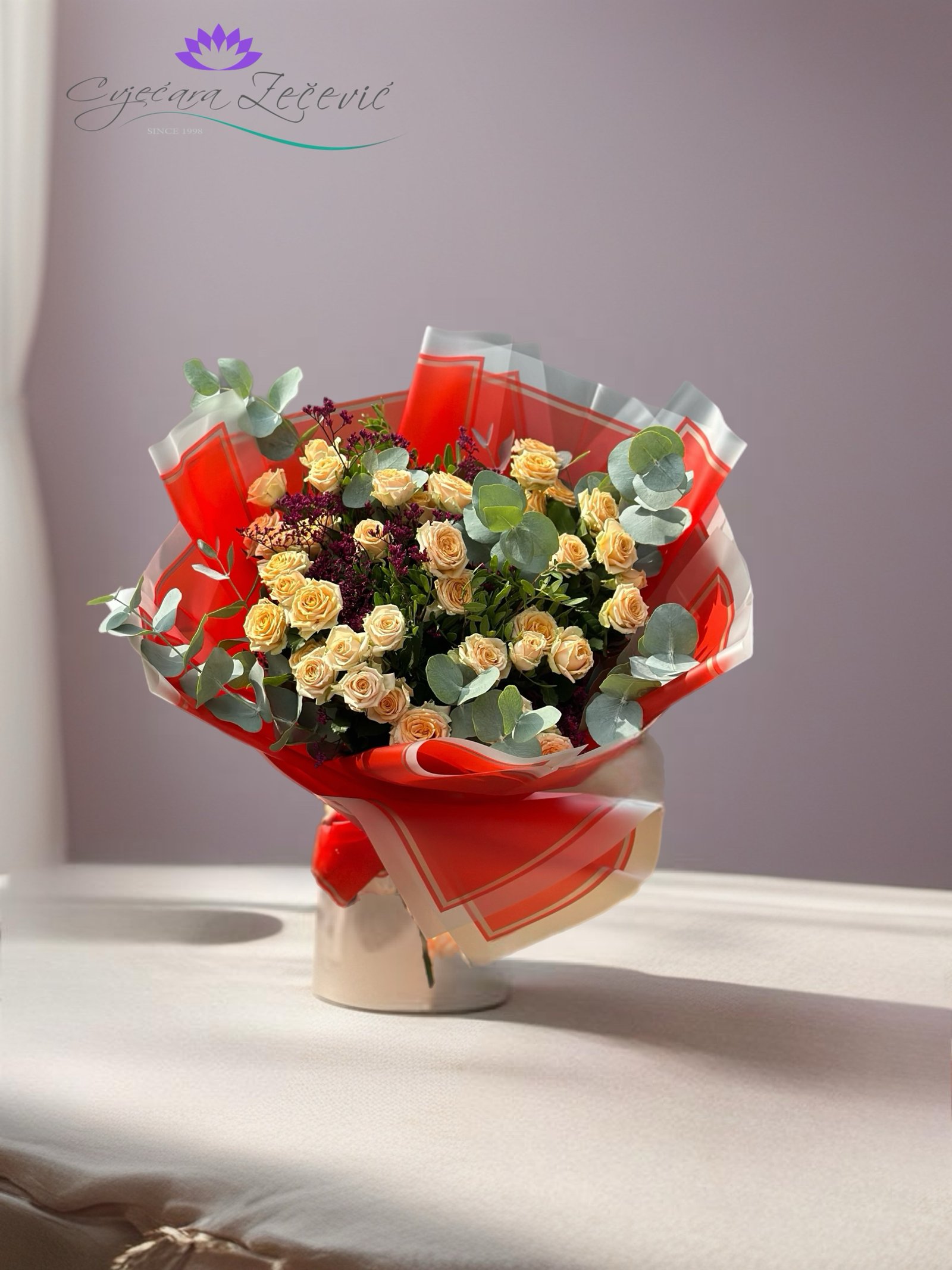 Buket mini ruze+eukaliptus