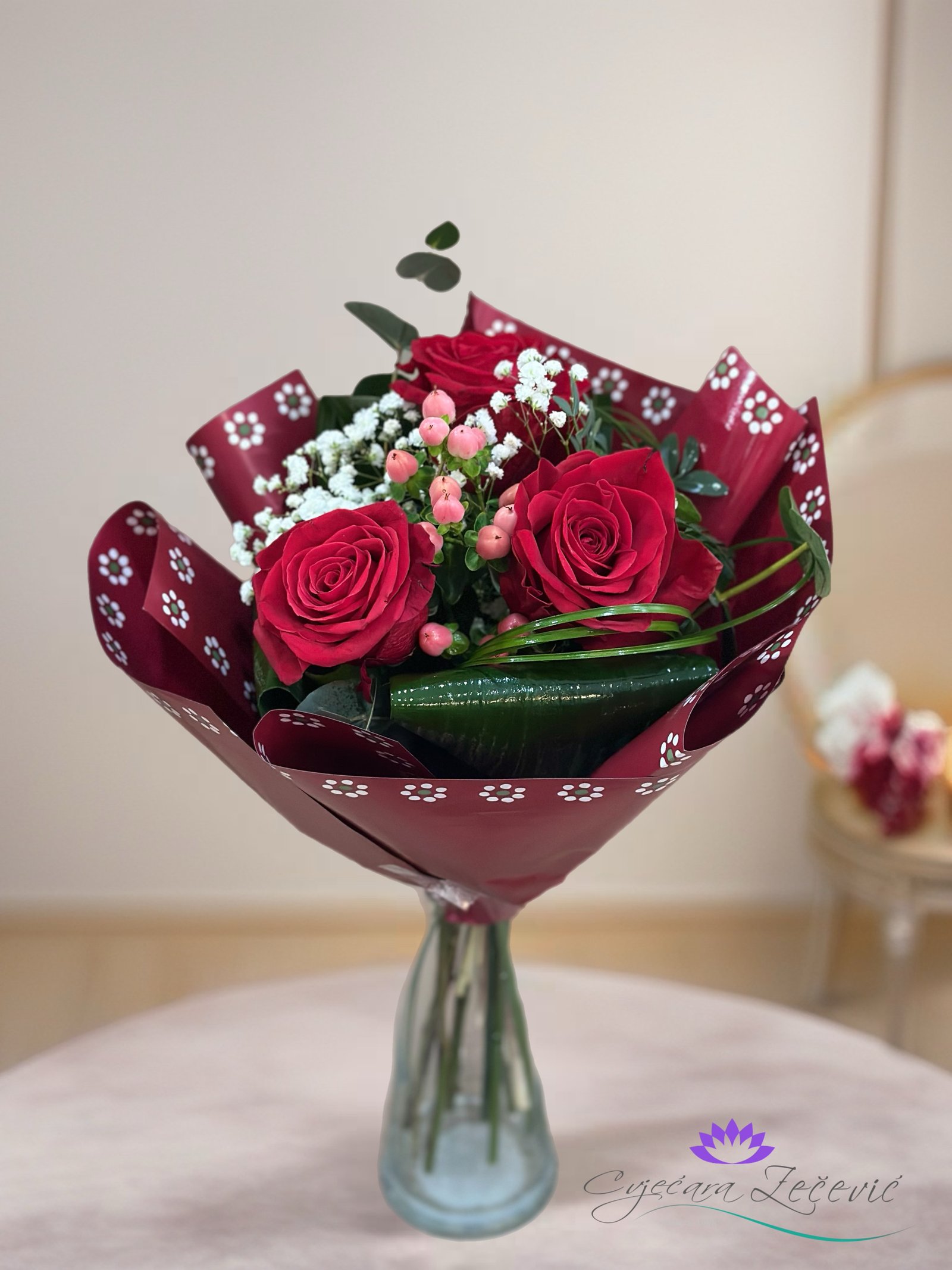 Buket sa 3 crvene ruze